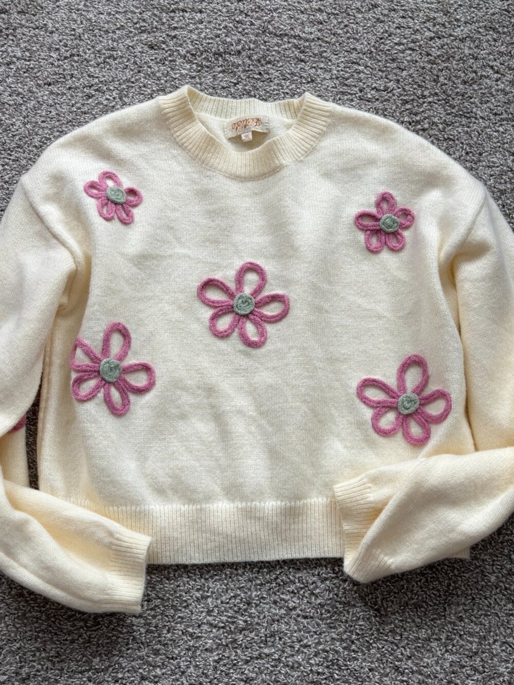 NWOT - Listicle Cute Cozy Flower Sweater